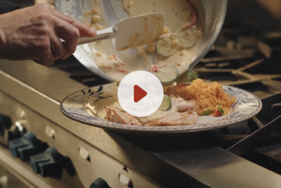 Play video for Abuelo's Pechuga con Calabaza